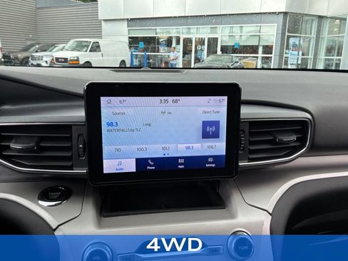Used 2023 Ford Explorer XLT w/ Equipment Group 202A AWD/4WD image 2