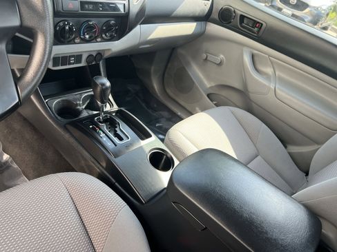 Used 2014 Toyota Tacoma 4x4 Regular Cab image 20