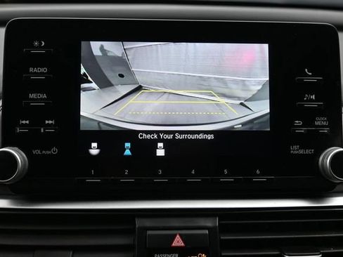 Used 2019 Honda Accord LX image 11
