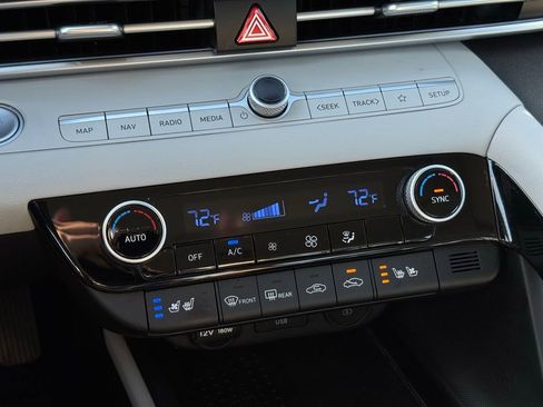 Used 2023 Hyundai Elantra Limited w/ Cargo Package image 36