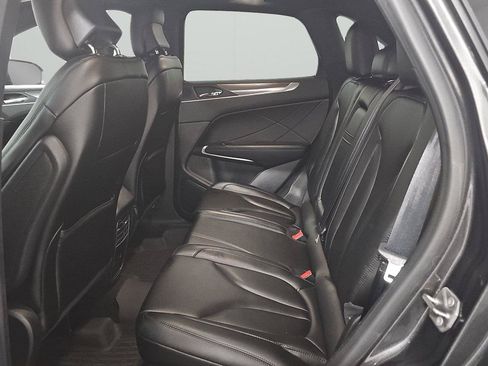 Used 2019 Lincoln MKC Premiere FWD image 11