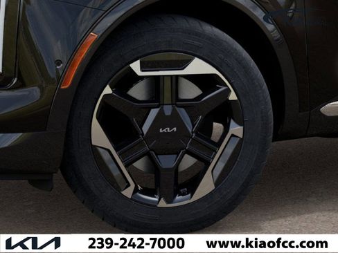 New 2026 Kia Sportage SX image 9