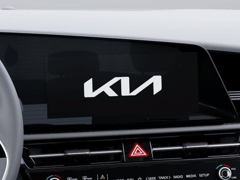 New 2026 Kia Niro EX FWD image 21