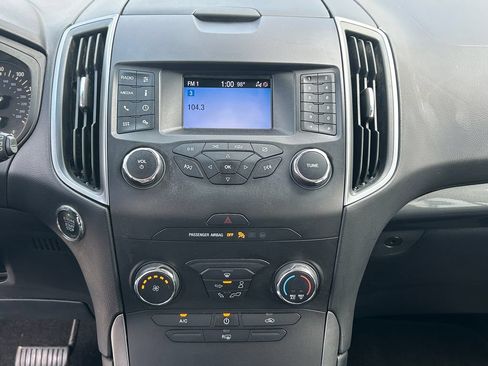 Used 2019 Ford Edge SE w/ SE Fleet Driver's Package FWD image 13