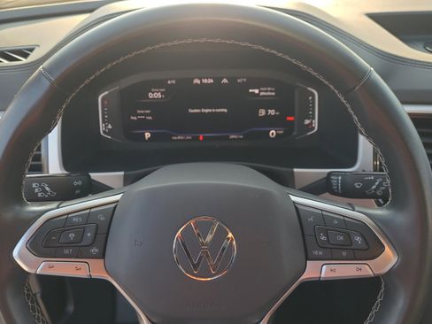 Used 2022 Volkswagen Atlas Cross Sport SE w/ Panoramic Sunroof Package image 23