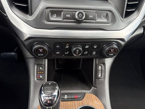 Used 2019 GMC Acadia SLE AWD/4WD image 28