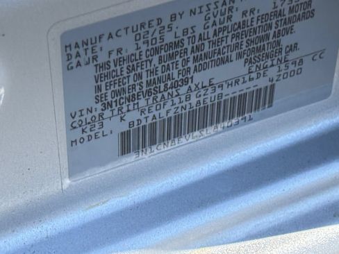 Used 2025 Nissan Versa SV FWD image 29