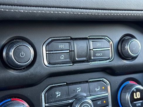 Used 2024 Chevrolet Tahoe LT image 32