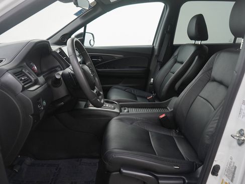 Used 2021 Honda Passport Sport image 17