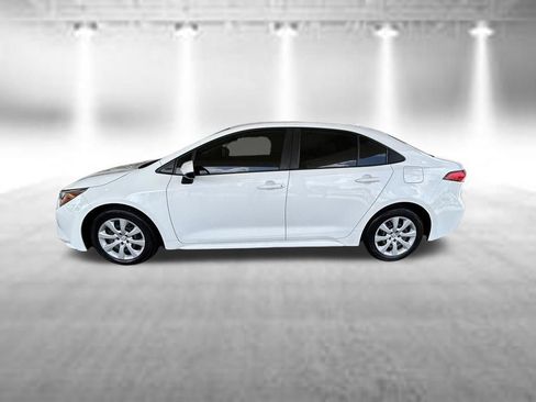 Used 2022 Toyota Corolla LE FWD image 8