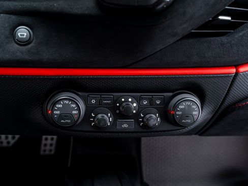 Used 2020 Ferrari 488 Pista Spider image 64