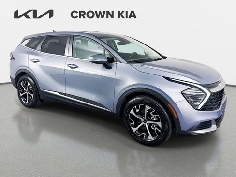 Certified 2024 Kia Sportage EX FWD image 3