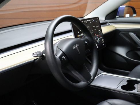 Used 2022 Tesla Model 3 image 21