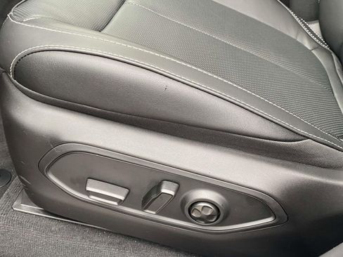 New 2026 Jeep Grand Cherokee Limited Reserve image 17