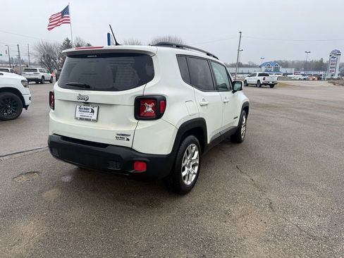Used 2015 Jeep Renegade Latitude image 6