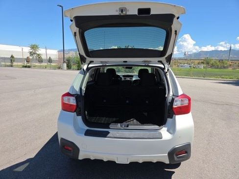 Used 2017 Subaru Crosstrek 2.0i Premium AWD/4WD image 16