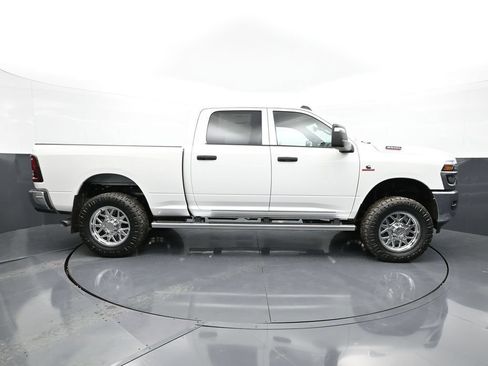 New 2026 RAM 2500 Tradesman AWD/4WD image 19