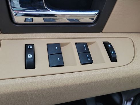 Used 2013 Ford F150 XLT w/ Luxury Equipment Group image 11