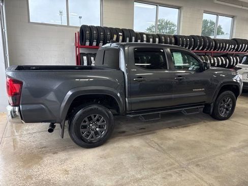 Certified 2023 Toyota Tacoma SR5 AWD/4WD image 3