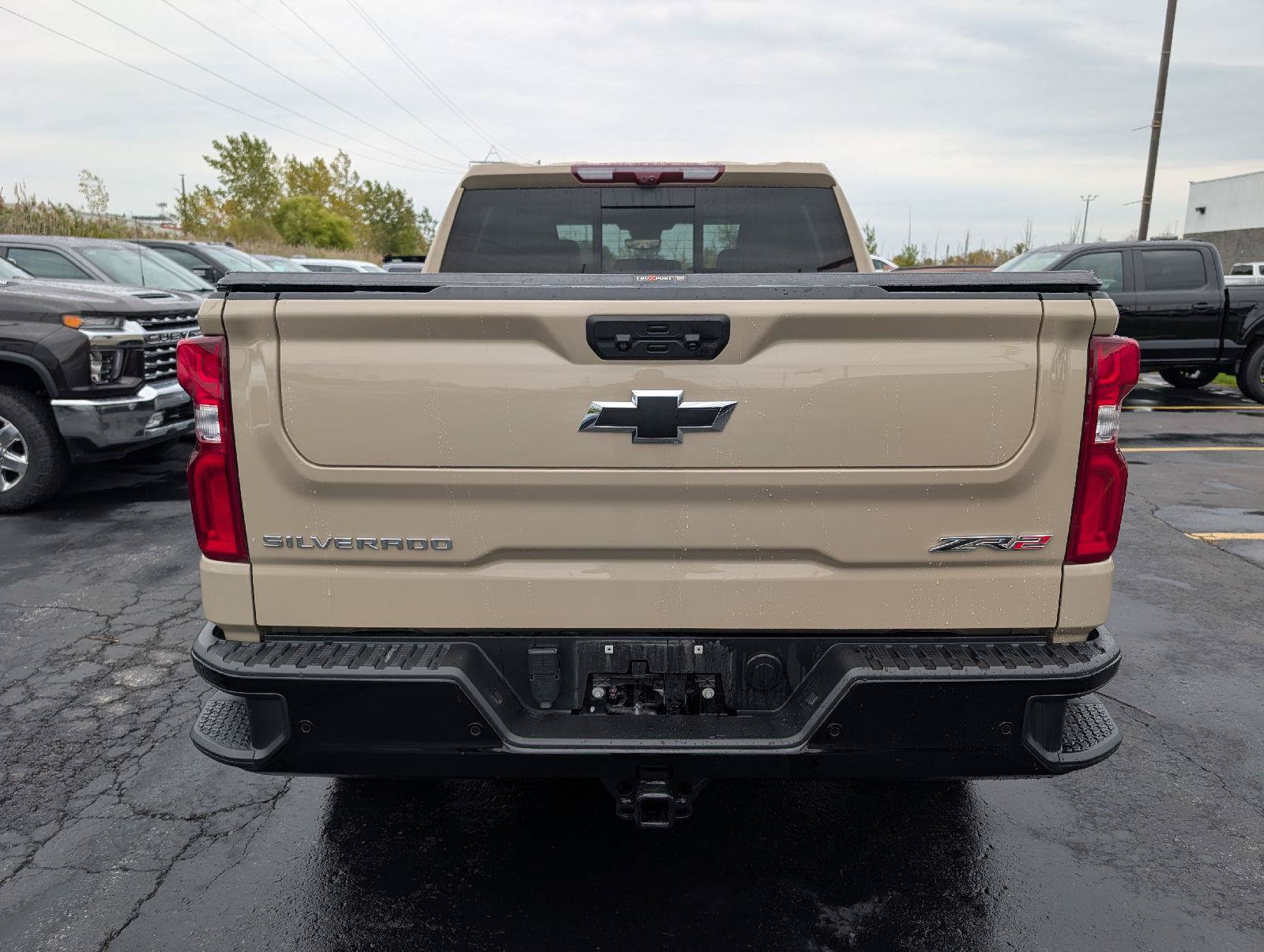 Used 2022 Chevrolet Silverado 1500 ZR2 w/ Technology Package AWD/4WD image 6