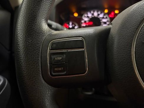 Used 2011 Jeep Liberty Sport AWD/4WD image 38