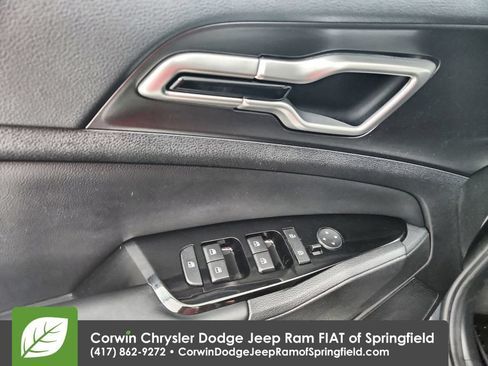 Used 2023 Kia Sportage EX AWD/4WD image 21