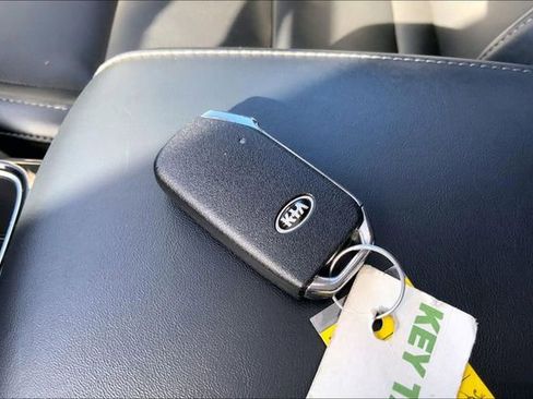 Used 2020 Kia Telluride S AWD/4WD image 12