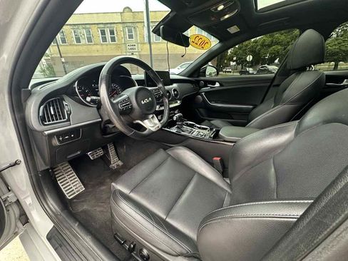 Used 2022 Kia Stinger GT-Line w/ Sun & Sound Package AWD/4WD image 10