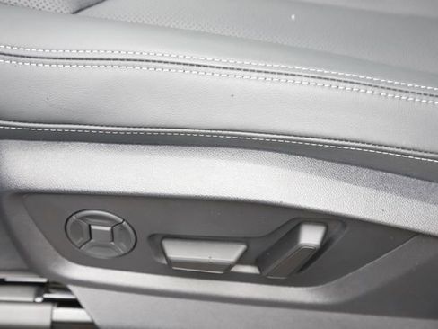 New 2026 Audi Q8 Premium Plus image 16