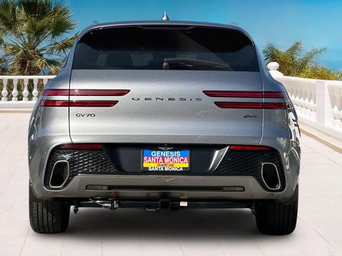 Used 2023 Genesis GV70 2.5T w/ Advanced Package image 6
