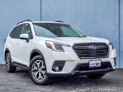 Certified 2023 Subaru Forester Premium AWD/4WD image 1