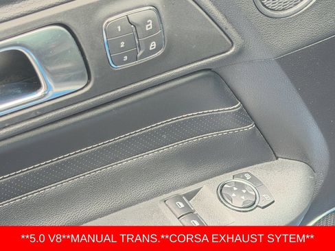 Used 2022 Ford Mustang GT Premium RWD image 17
