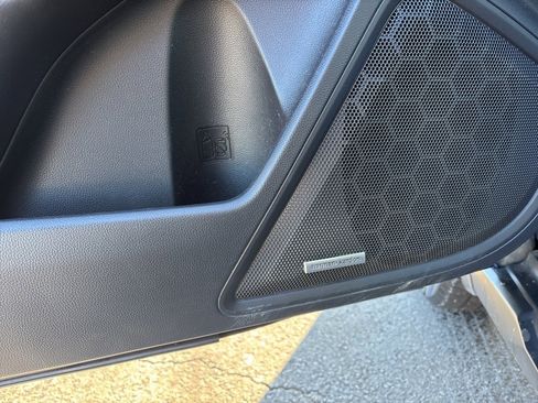 Used 2020 Subaru Outback Limited w/ Popular Package #2 image 15