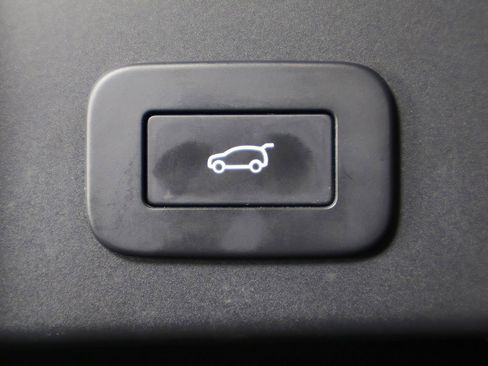 Used 2024 Land Rover Range Rover Evoque S AWD/4WD image 22