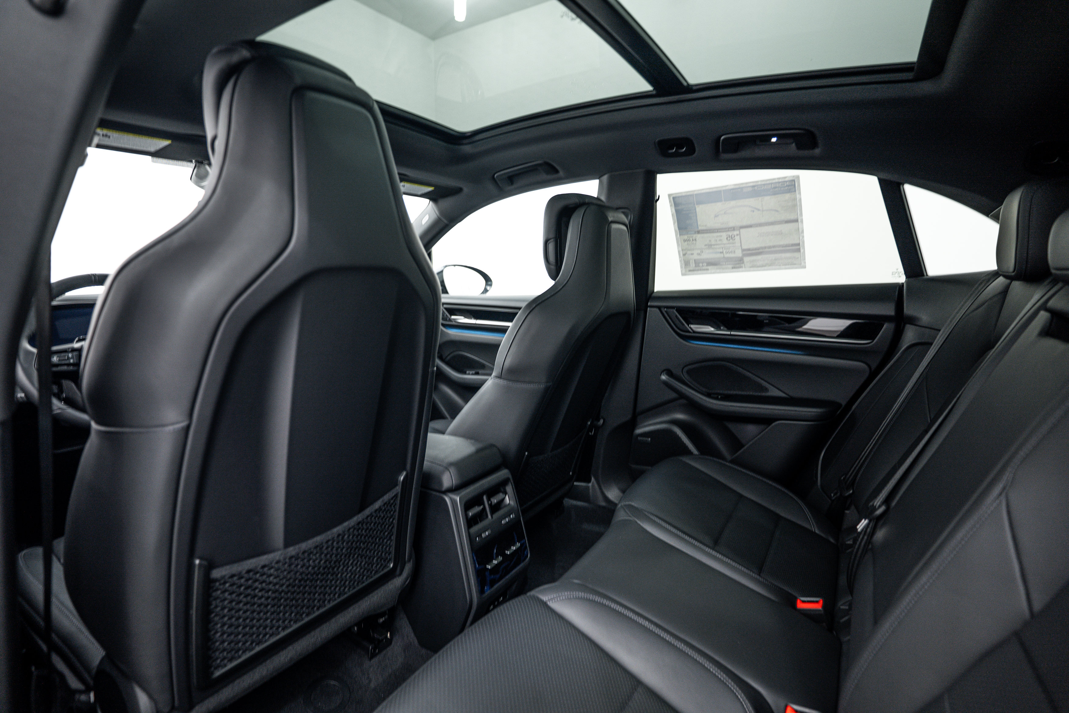 Certified 2026 Porsche Macan 4 Electric AWD/4WD image 21