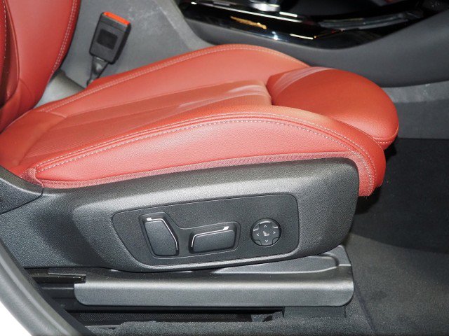 Used 2024 BMW X3 sDrive30i w/ M Sport Package w/ M Sport Package RWD image 66