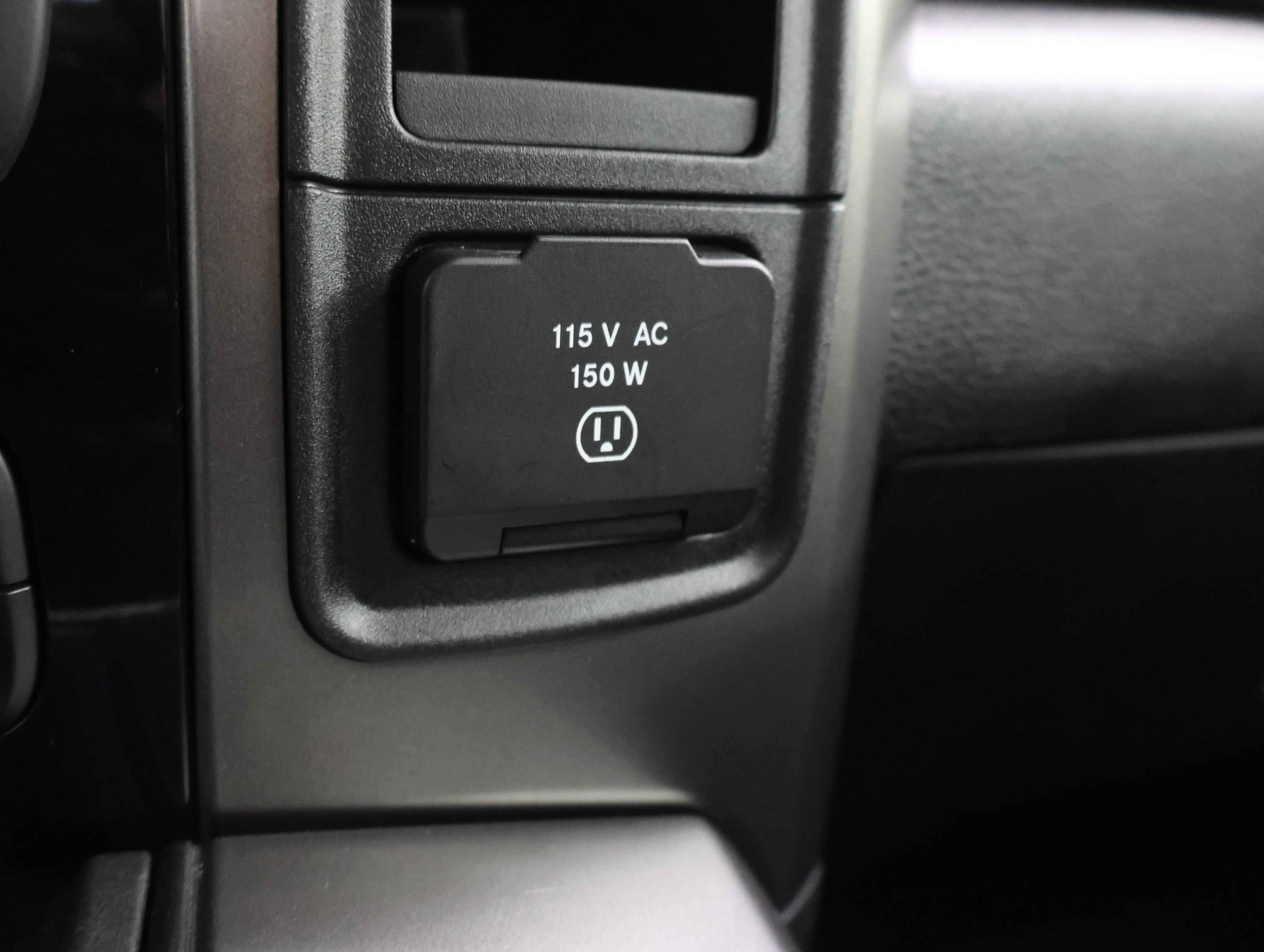 Used 2018 RAM 2500 Big Horn w/ Sport Appearance Group AWD/4WD image 46