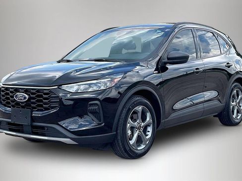 Used 2025 Ford Escape ST-Line w/ Tech Pack #1 FWD image 2