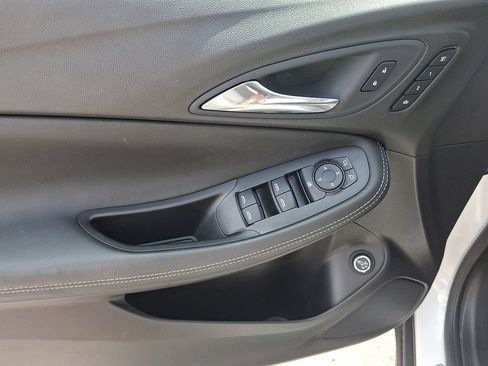 Certified 2022 Buick Encore GX Essence w/ Experience Buick Package AWD/4WD image 13