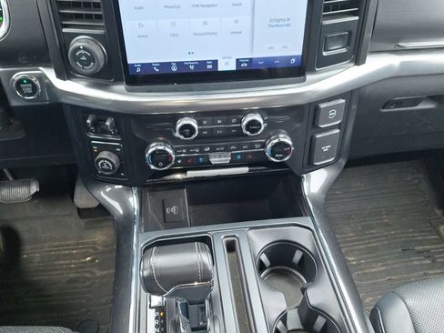 Used 2021 Ford F150 Lariat w/ Equipment Group 502A High AWD/4WD image 17