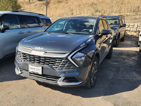 Used 2023 Kia Sportage LX image 17