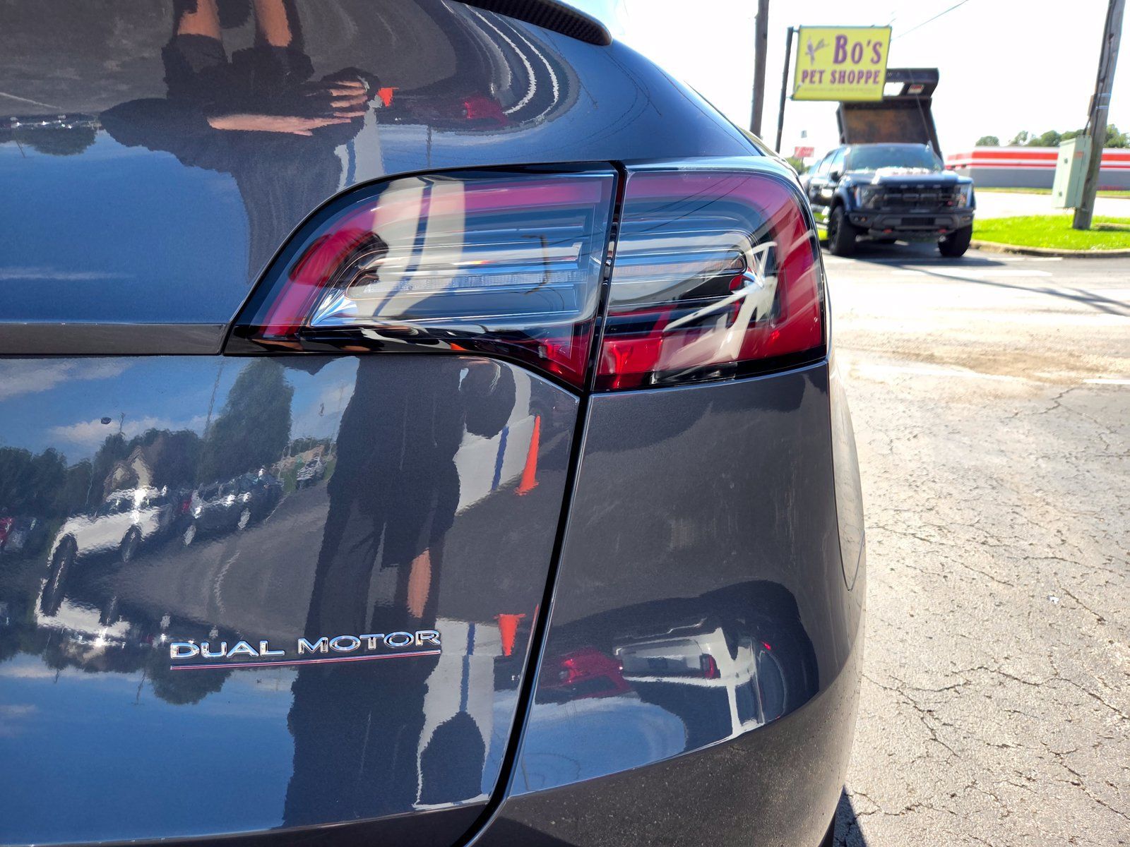 Used 2023 Tesla Model Y Performance AWD/4WD image 37