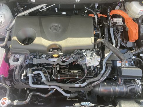 Used 2024 Toyota RAV4 Limited image 18