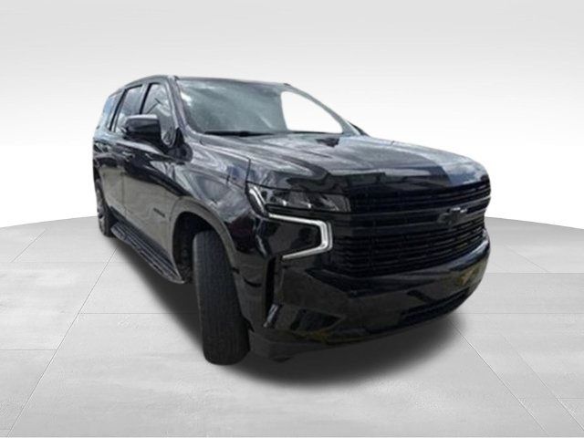 Used 2024 Chevrolet Tahoe LT w/ LT Signature Package RWD image 3