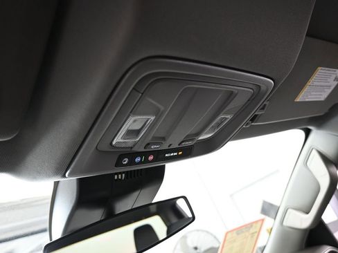 Used 2024 Chevrolet Silverado 3500 LT image 30