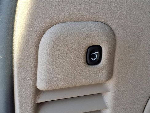 Used 2021 Jeep Grand Cherokee Limited w/ Trailer Tow Group IV image 12