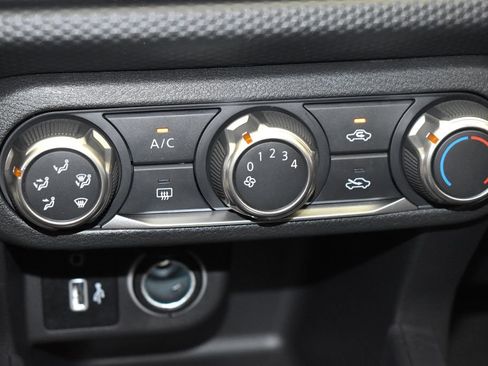 Certified 2025 Nissan Kicks Play S FWD image 20