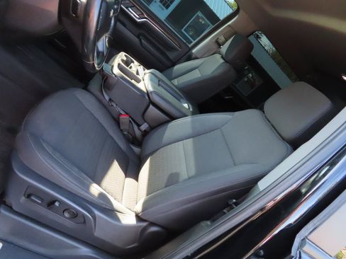 Used 2024 Chevrolet Silverado 3500 LT w/ Convenience Package AWD/4WD image 17