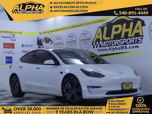 Used 2023 Tesla Model 3 Standard Range RWD image 1