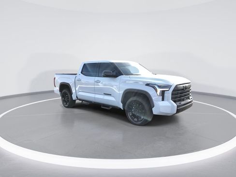 Used 2023 Toyota Tundra SR5 w/ SR5 Premium Package image 2